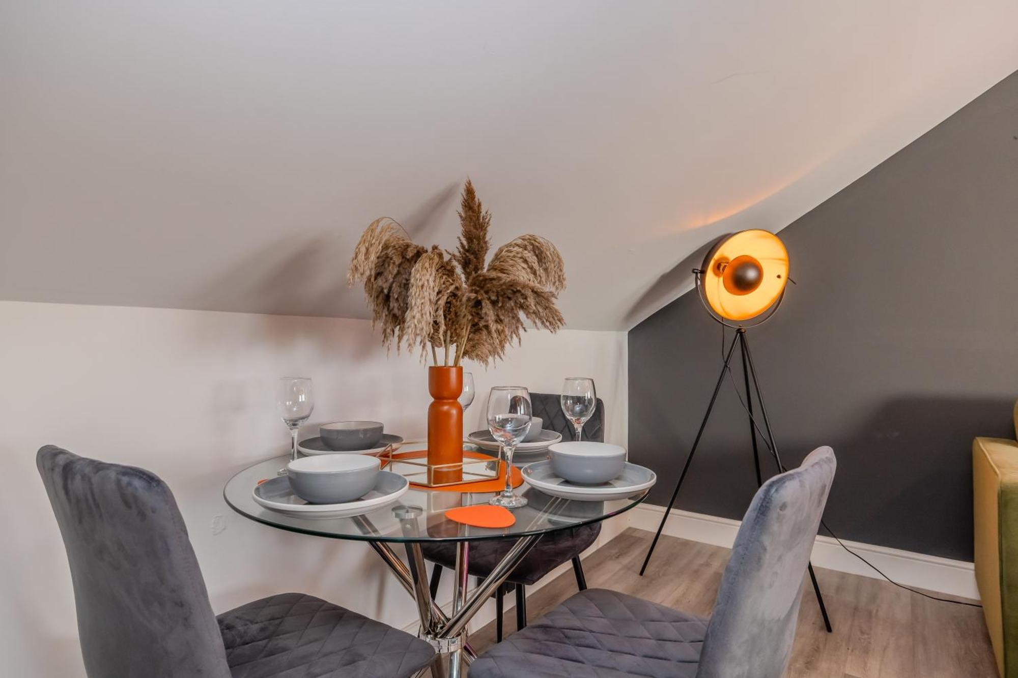 Luxe City Living L 2-Bedroom Flat With Free Parking Brighton ภายนอก รูปภาพ